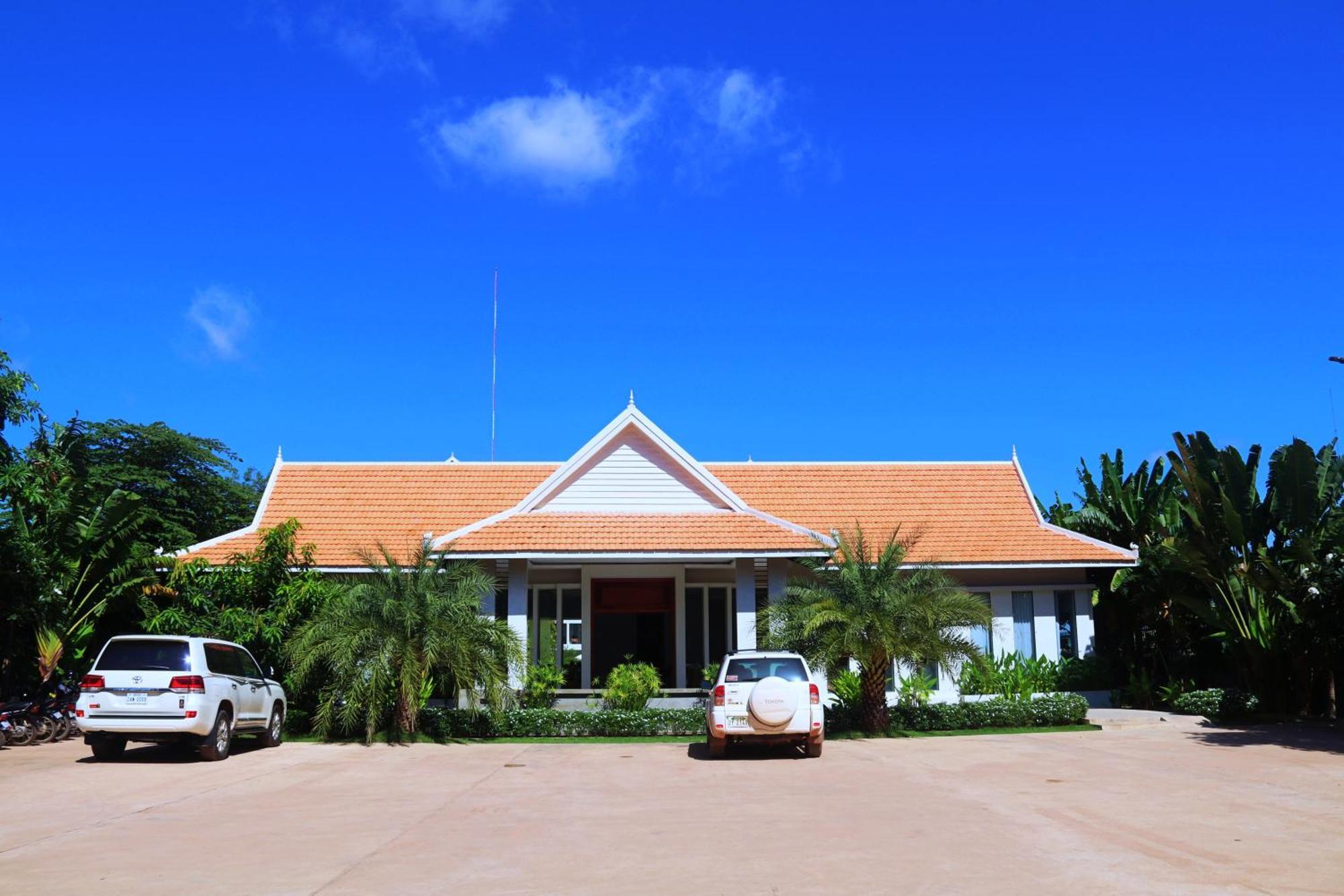 New Riverside Hotel Siem Reap Exterior foto