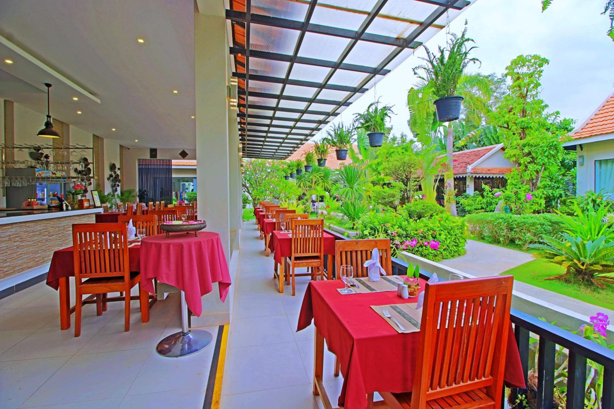 New Riverside Hotel Siem Reap Exterior foto